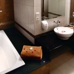 sukajadi hotel-honeymoon-bathroom